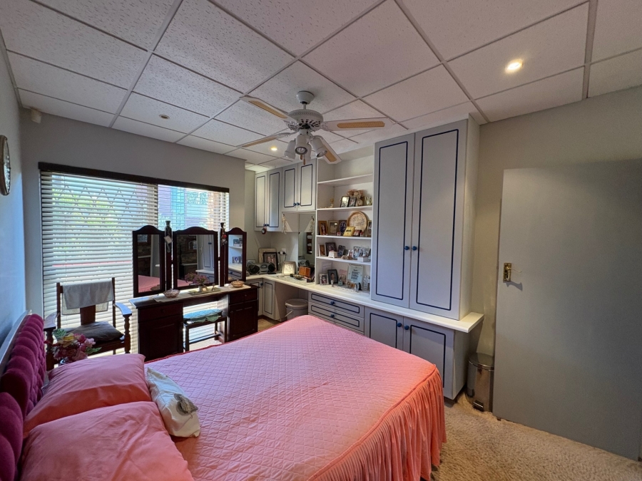 4 Bedroom Property for Sale in Heuwelsig Free State